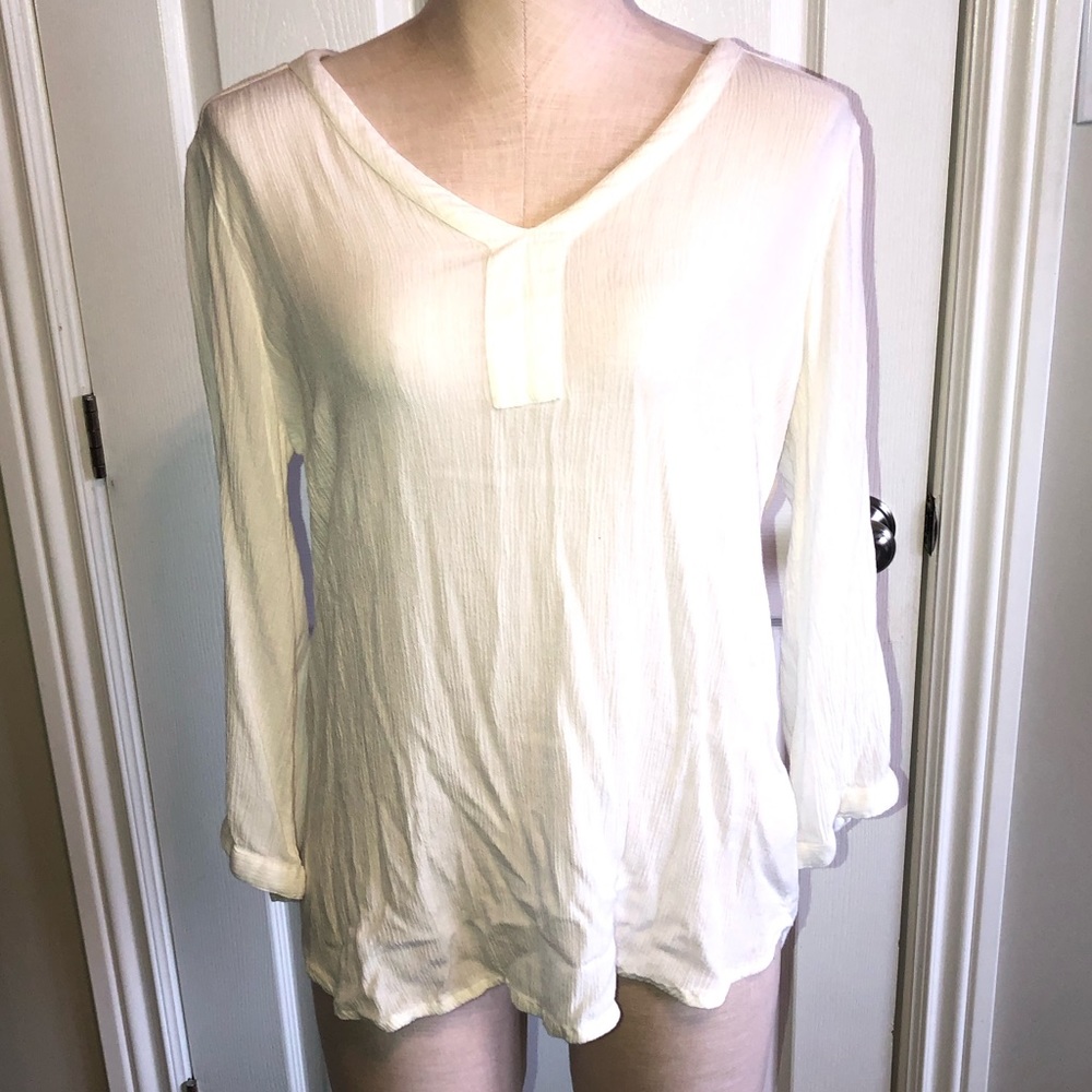 3/$20 Kaffe long sleeve top